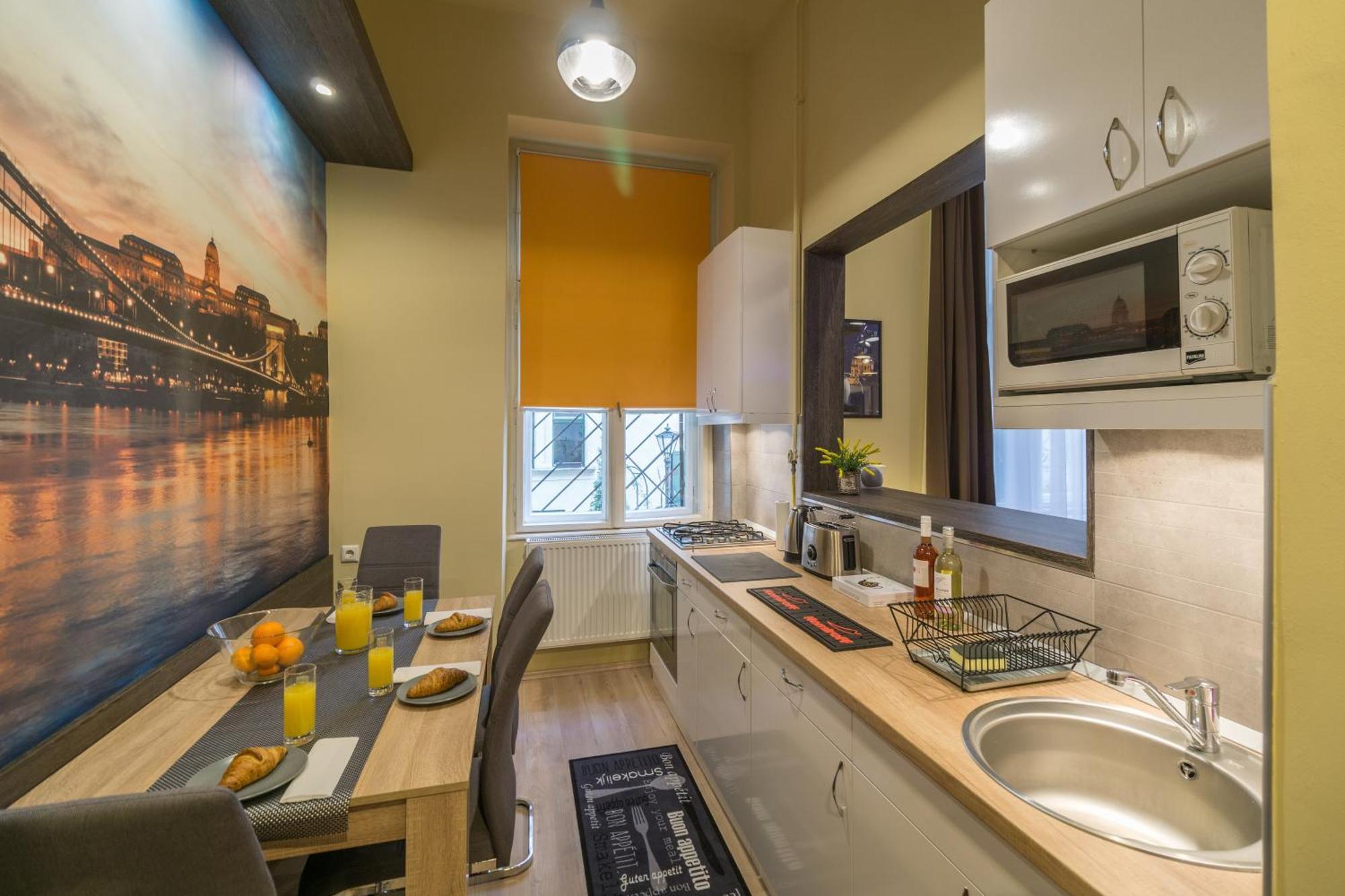 Exlcusive & City Central Located Suite By Prestige Homes بودابست المظهر الخارجي الصورة